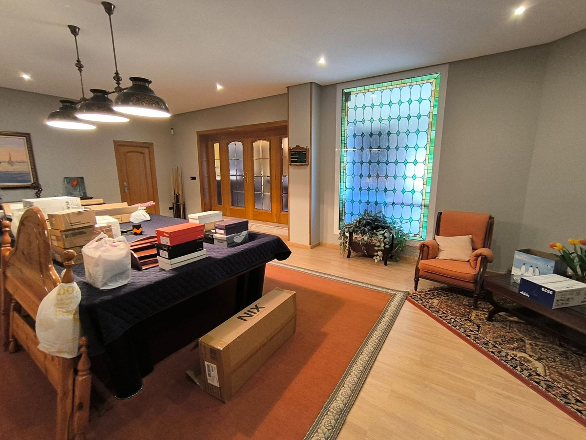 Huis te koop in Villena | 5 slaapkamers H5528785