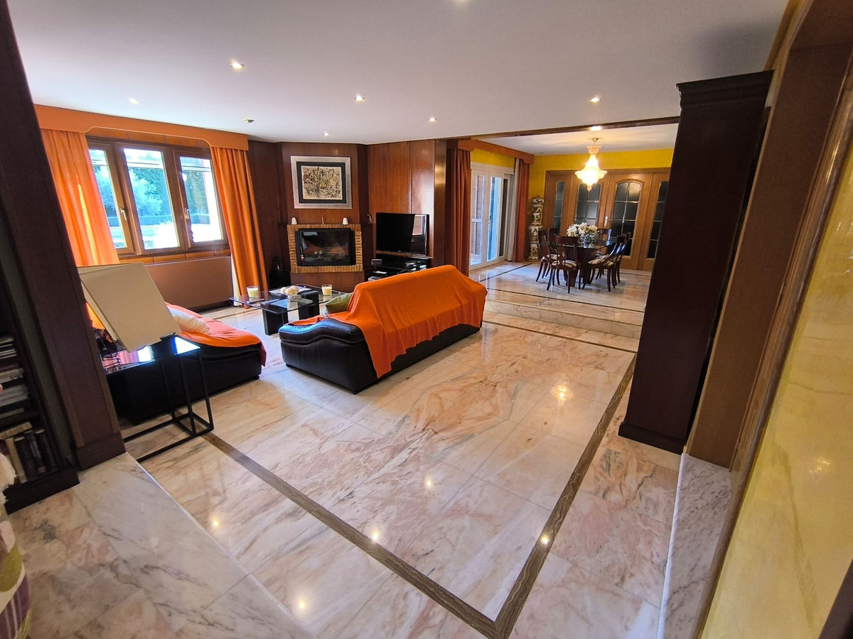 Huis te koop in Villena | 5 slaapkamers H5528785