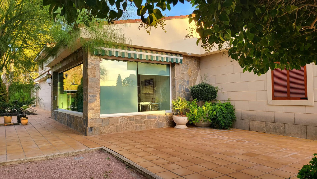 Huis te koop in Villena | 5 slaapkamers H5528785