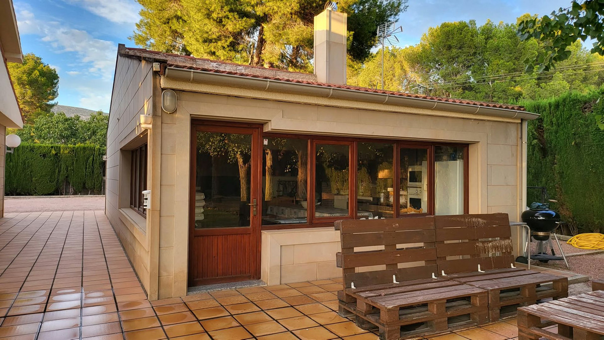 Huis te koop in Villena | 5 slaapkamers H5528785