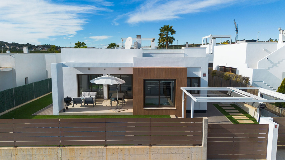 Huis te koop in Vista Bella Golf | 3 slaapkamers H5297743