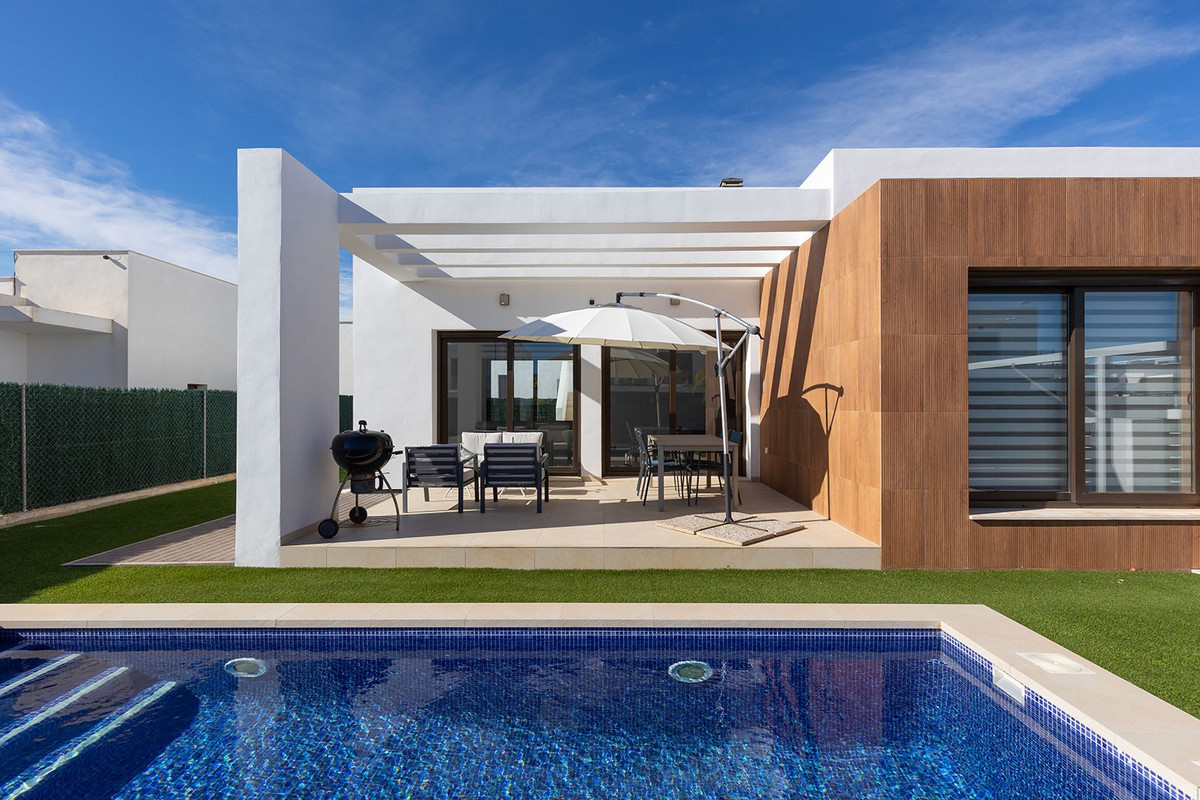 Huis te koop in Vista Bella Golf | 3 slaapkamers H5297743