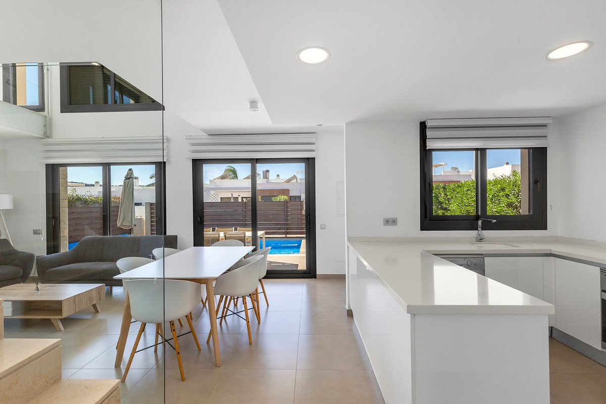 Huis te koop in Vista Bella Golf | 3 slaapkamers H5311042