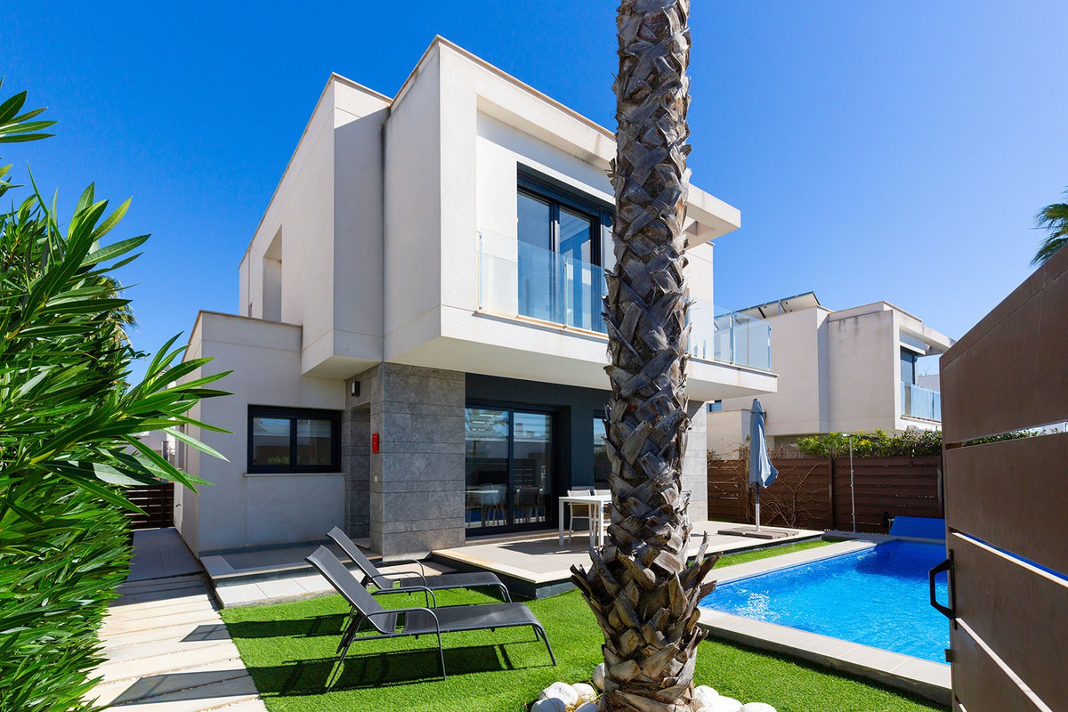 Huis te koop in Vista Bella Golf | 3 slaapkamers H5311042