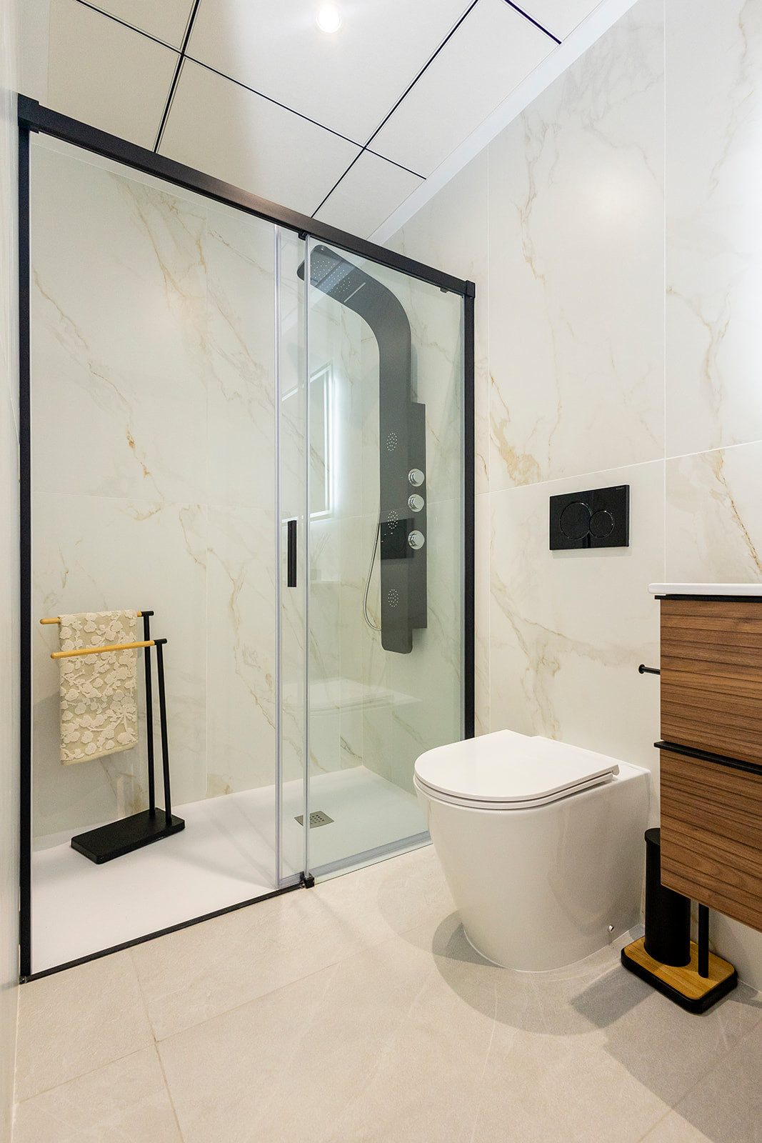 Property main view 80