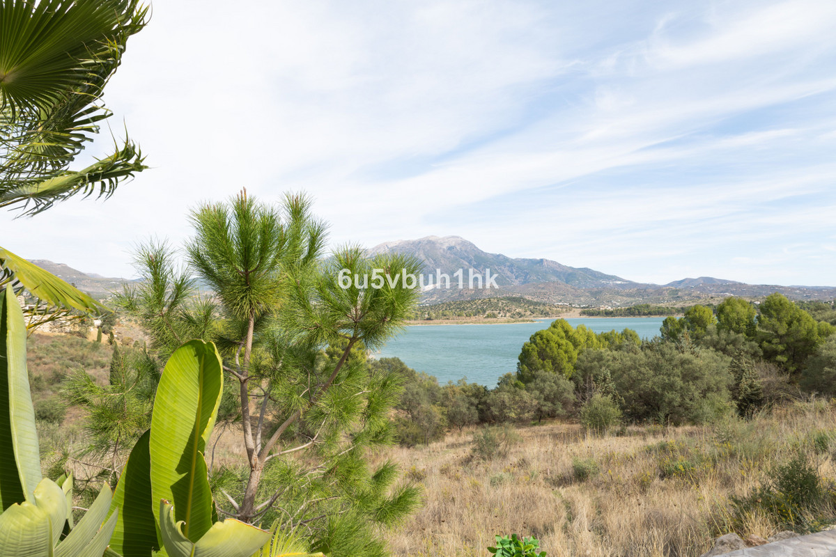 Property main view 40