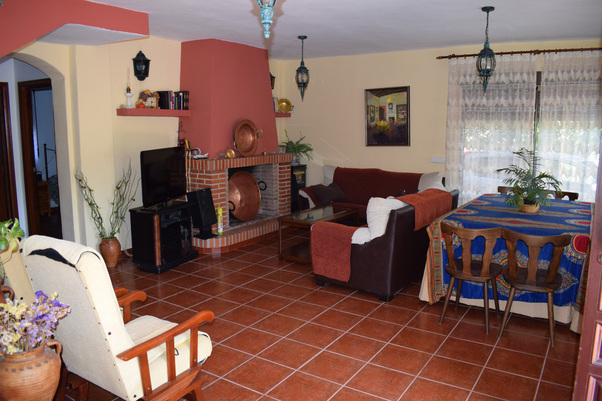 Huis te koop in Vélez-Málaga | 4 slaapkamers H3467848