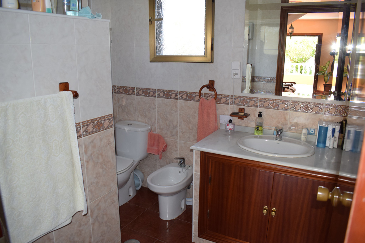 Huis te koop in Vélez-Málaga | 4 slaapkamers H3467848