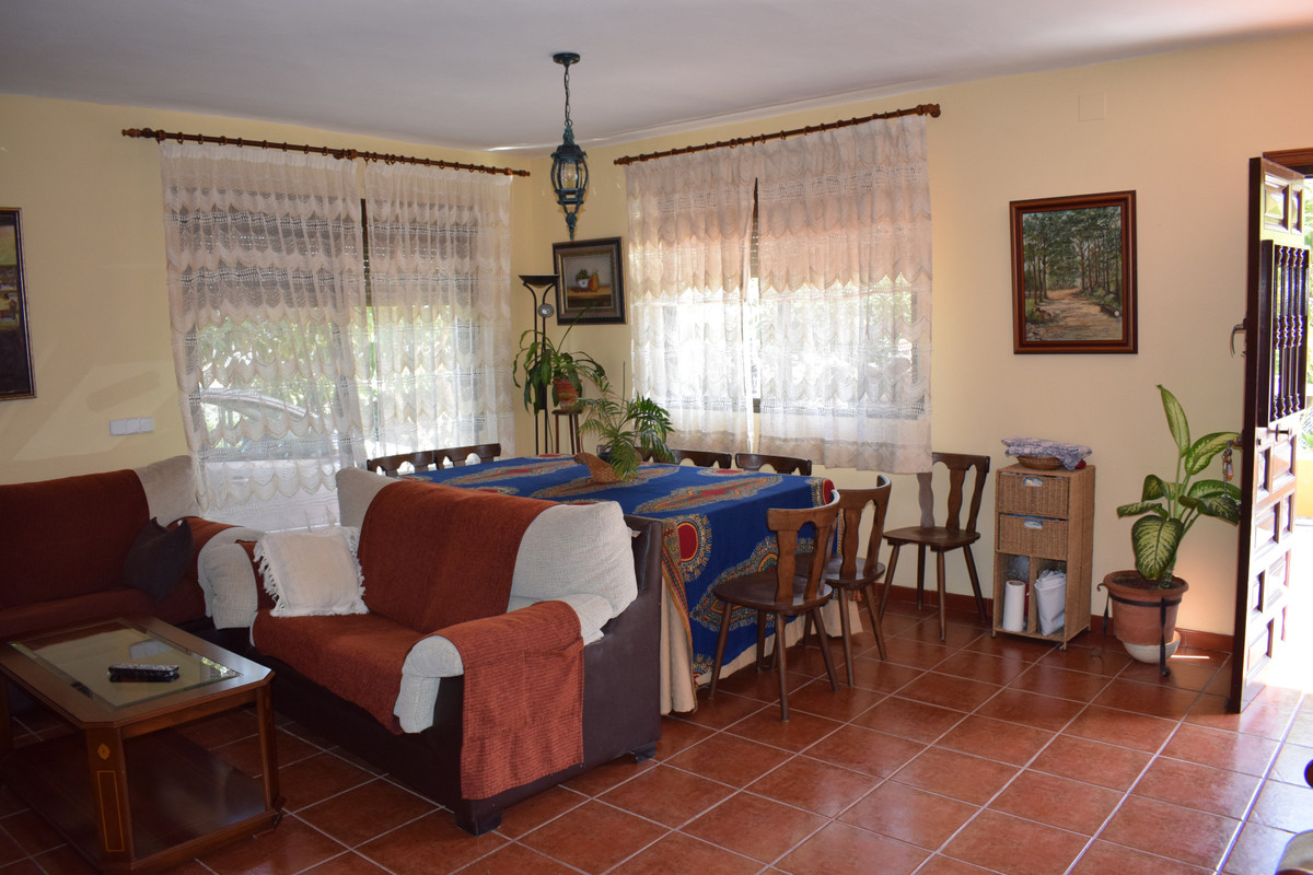 Huis te koop in Vélez-Málaga | 4 slaapkamers H3467848