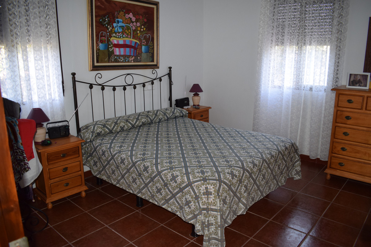 Huis te koop in Vélez-Málaga | 4 slaapkamers H3467848