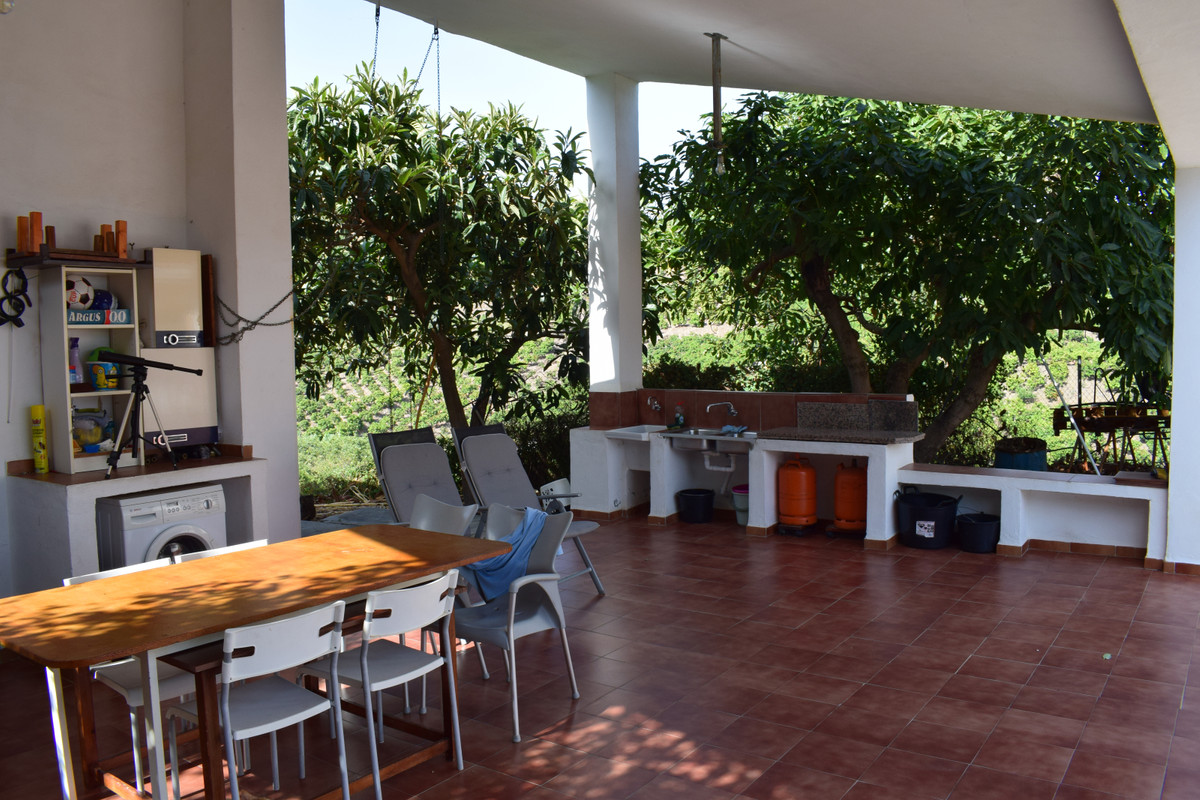 Huis te koop in Vélez-Málaga | 4 slaapkamers H3467848