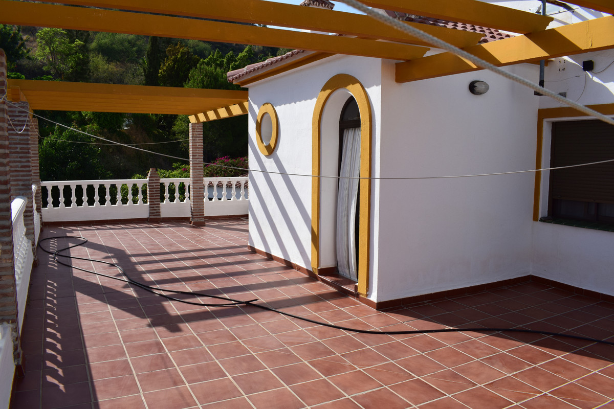 Huis te koop in Vélez-Málaga | 4 slaapkamers H3467848
