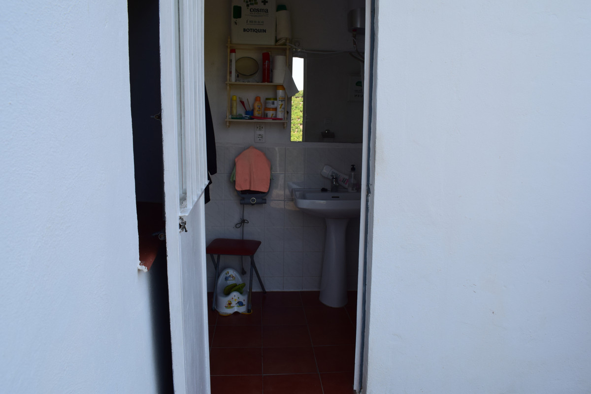 Huis te koop in Vélez-Málaga | 4 slaapkamers H3467848