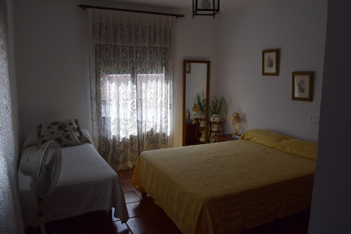 Huis te koop in Vélez-Málaga | 4 slaapkamers H3467848