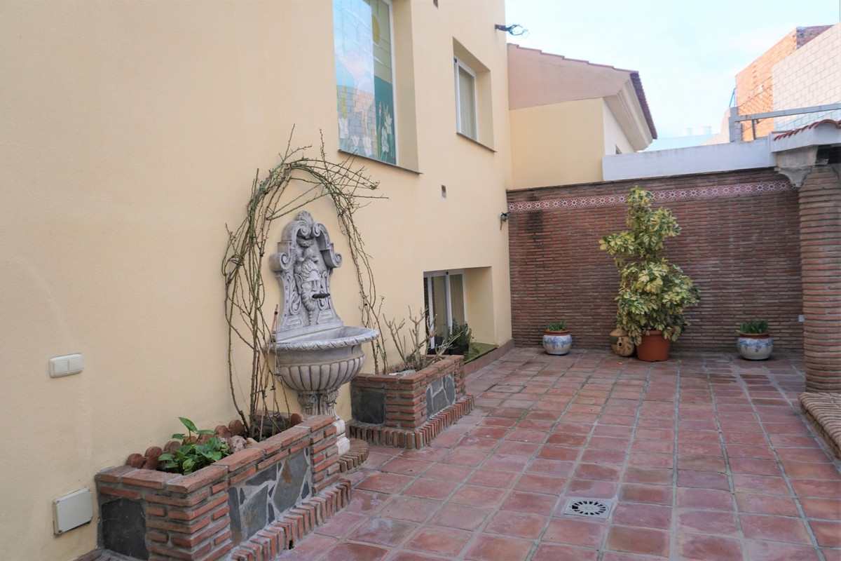 Property main view 44