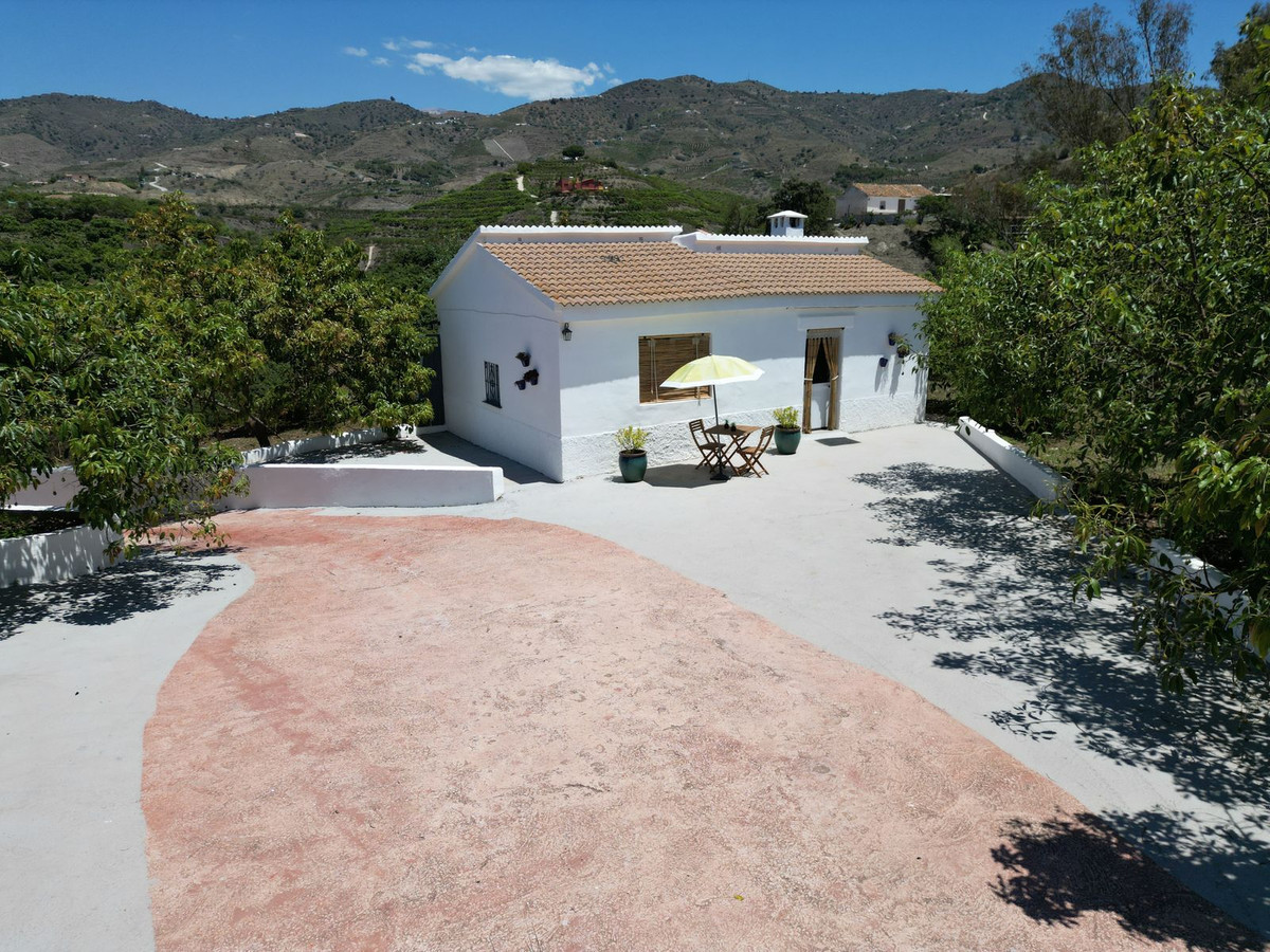 Property main view 40