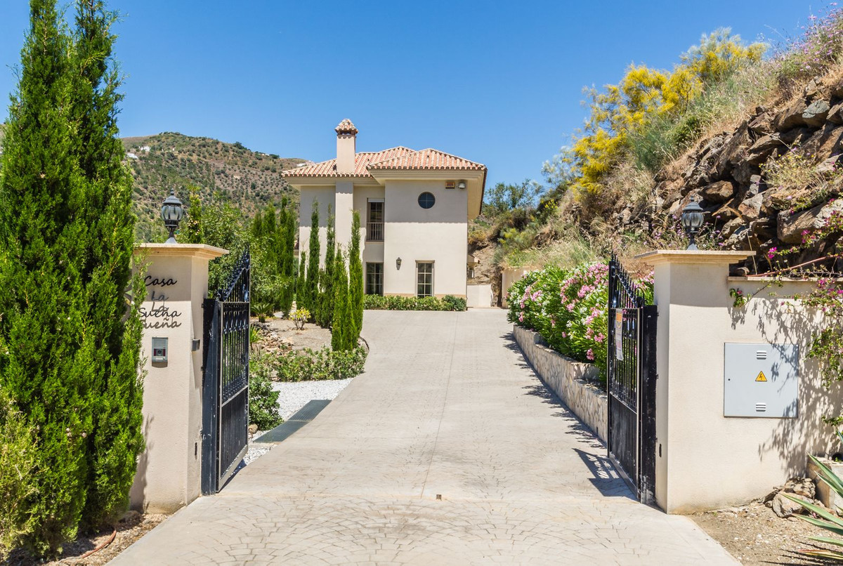 Property main view 4