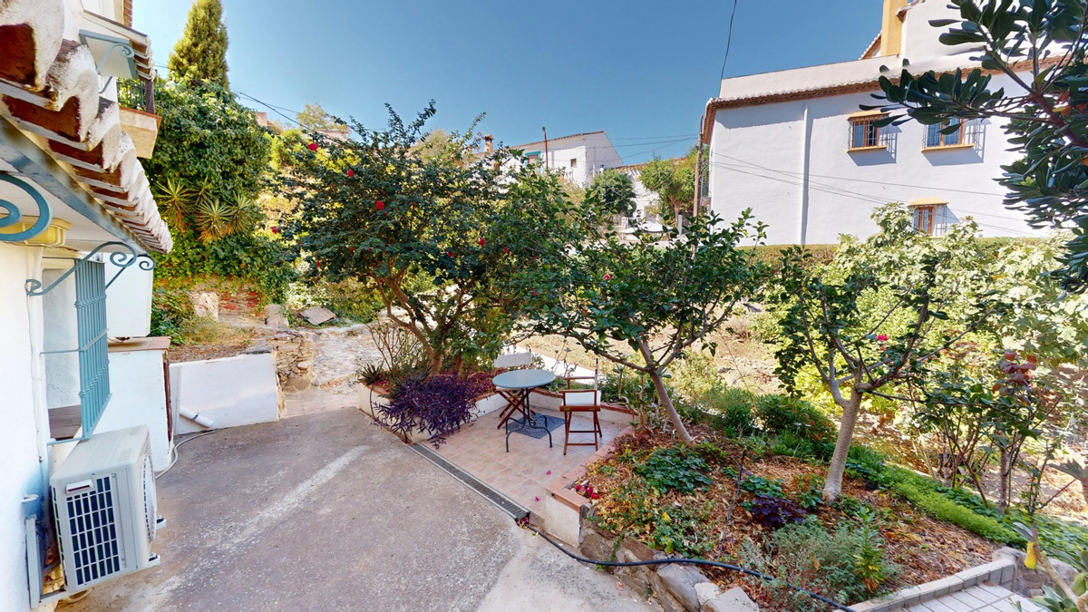 Property main view 44