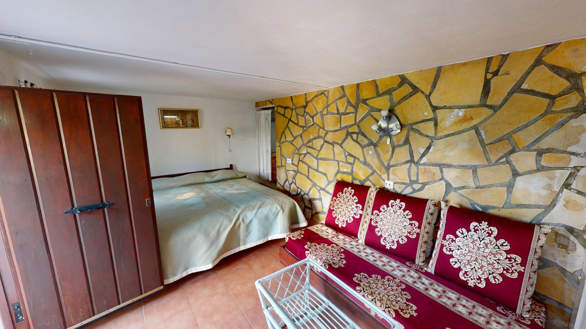 Property main view 50