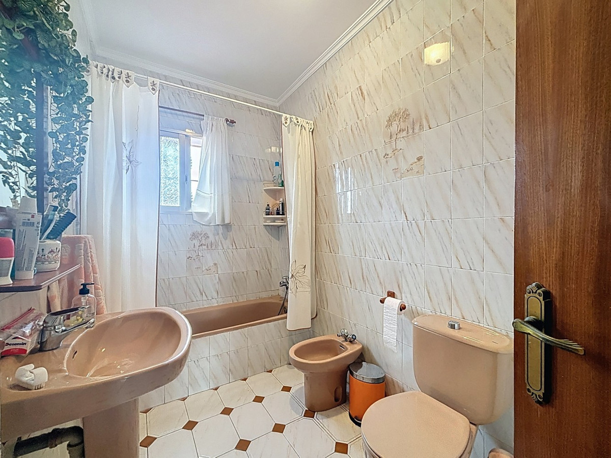 Huis te koop in Vélez-Málaga | 4 slaapkamers H5257960