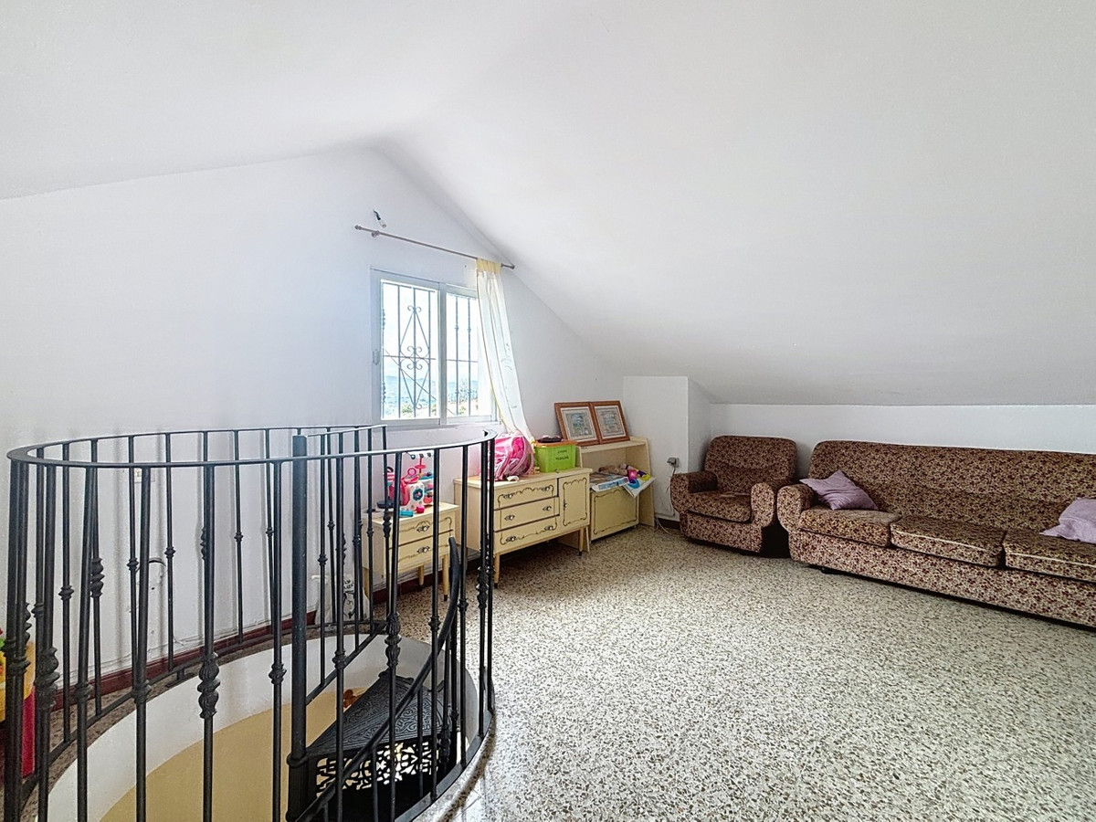 Huis te koop in Vélez-Málaga | 4 slaapkamers H5257960