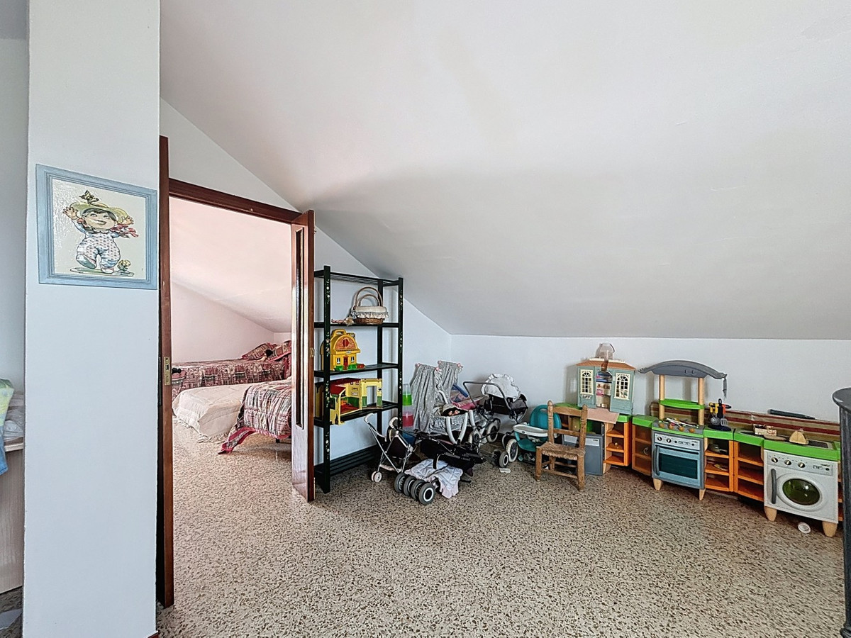 Huis te koop in Vélez-Málaga | 4 slaapkamers H5257960