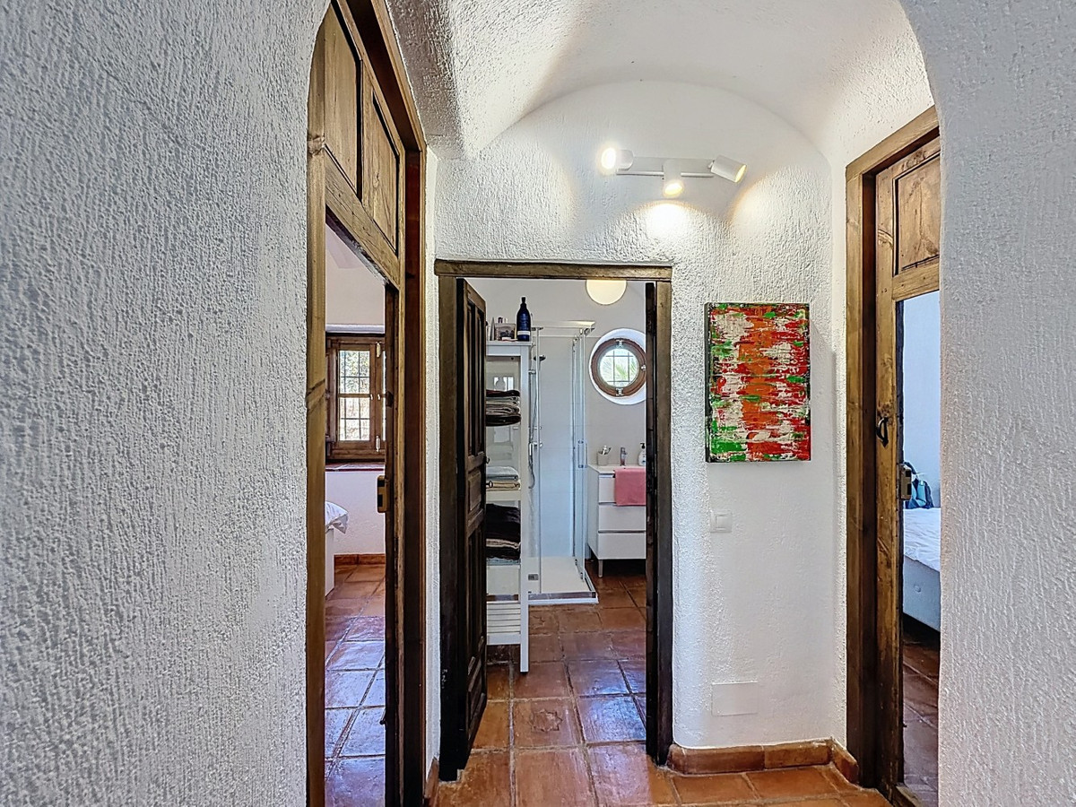 Huis te koop in Vélez-Málaga | 4 slaapkamers H5364208