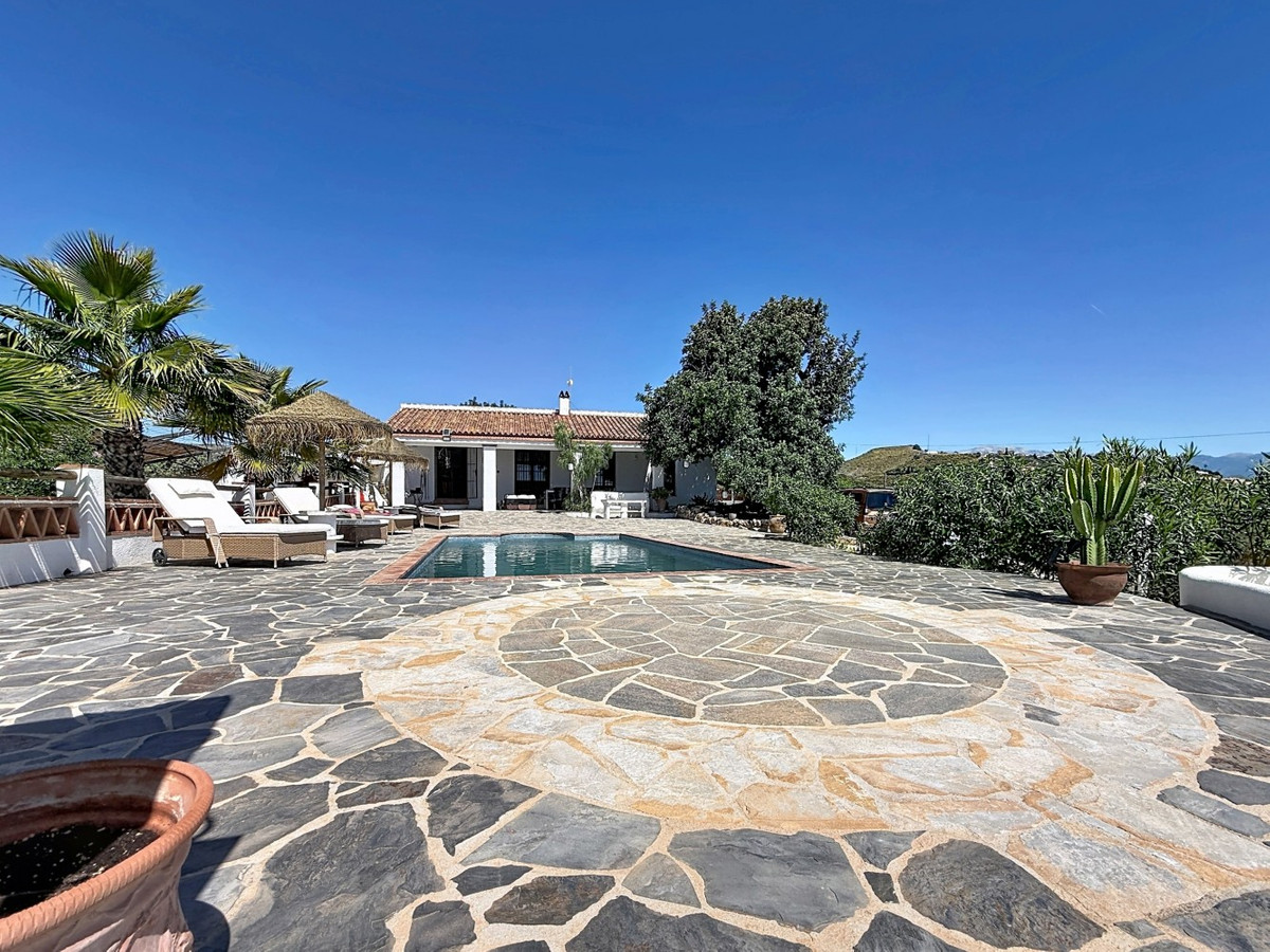 Huis te koop in Vélez-Málaga | 4 slaapkamers H5364208