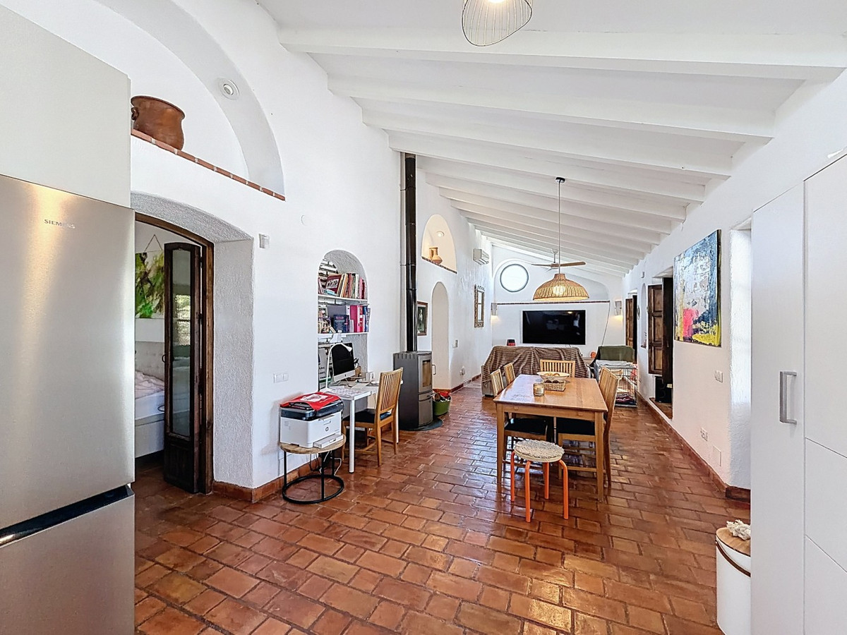 Huis te koop in Vélez-Málaga | 4 slaapkamers H5364208