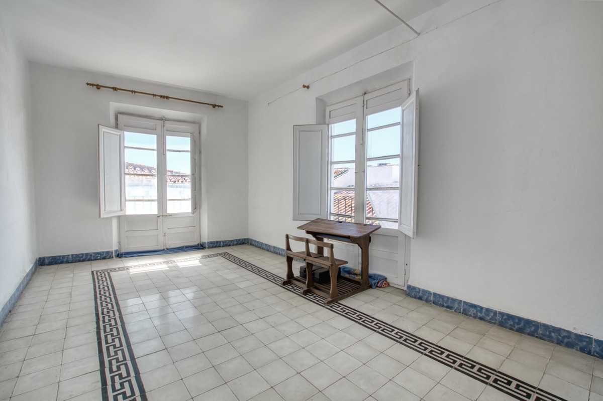 Property main view 50