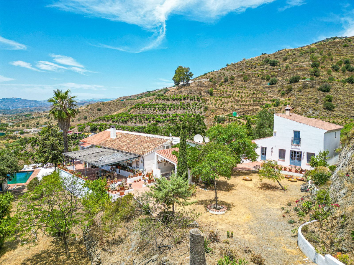 Huis te koop in Vélez Málaga | 4 slaapkamers H5437525