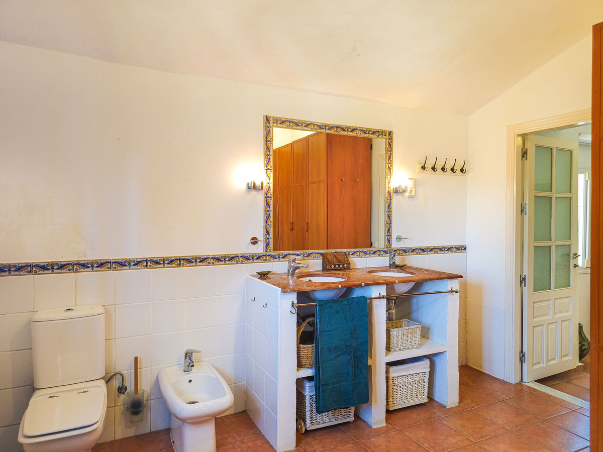 Huis te koop in Vélez Málaga | 4 slaapkamers H5437525