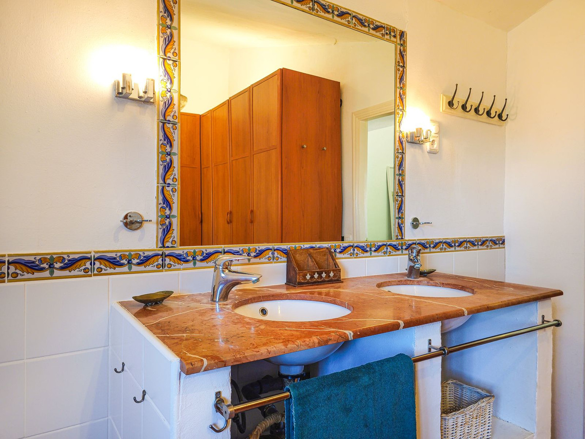 Huis te koop in Vélez Málaga | 4 slaapkamers H5437525