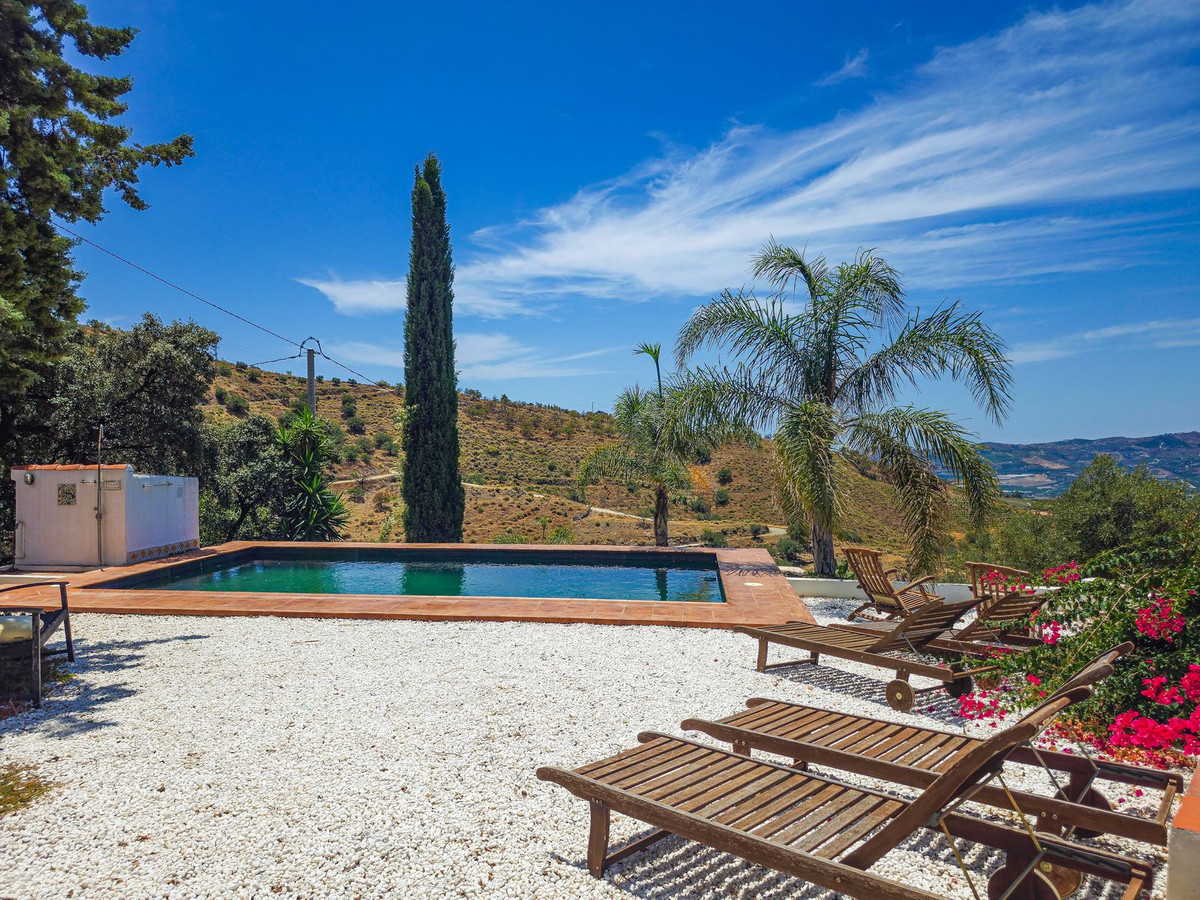 Huis te koop in Vélez Málaga | 4 slaapkamers H5437525