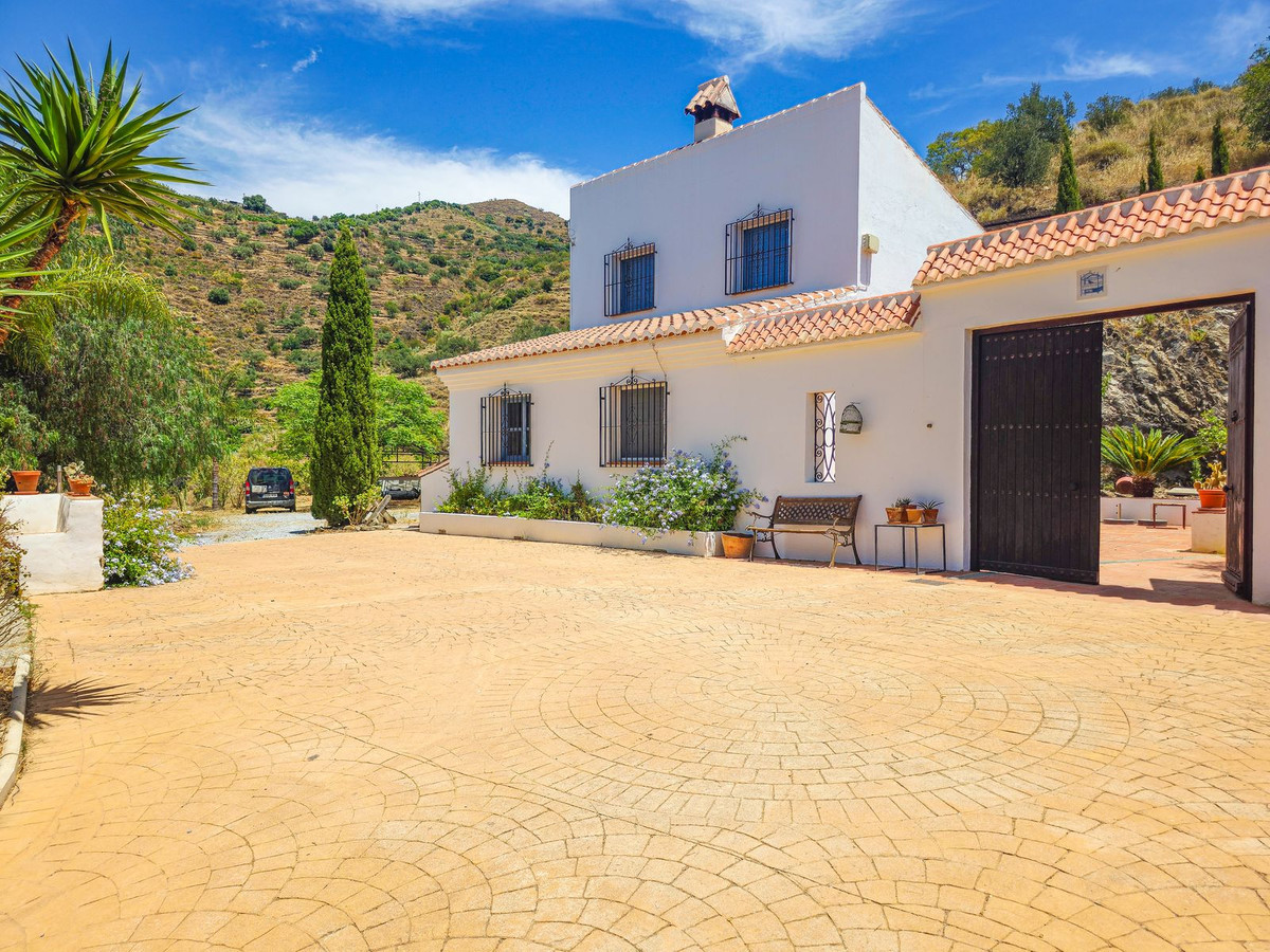 Huis te koop in Vélez Málaga | 4 slaapkamers H5437525