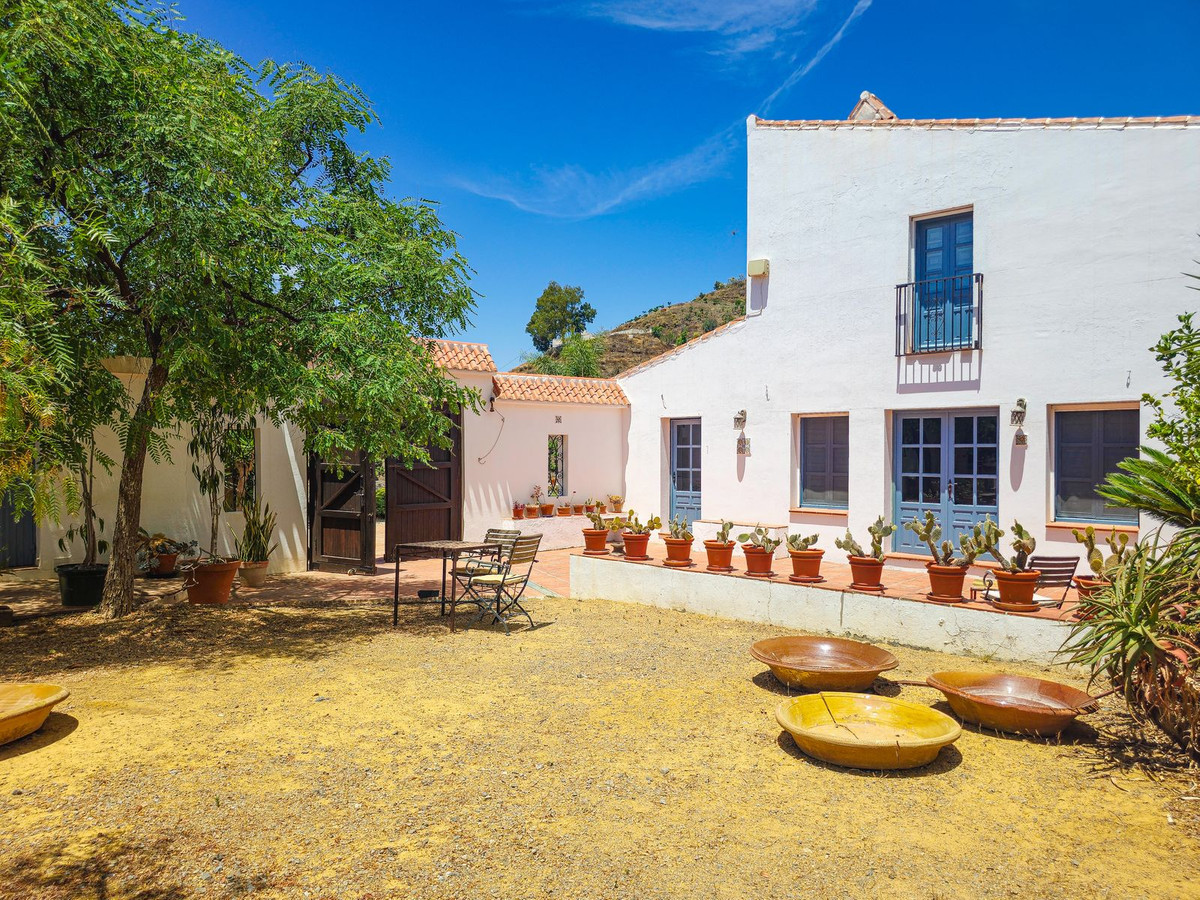 Huis te koop in Vélez Málaga | 4 slaapkamers H5437525