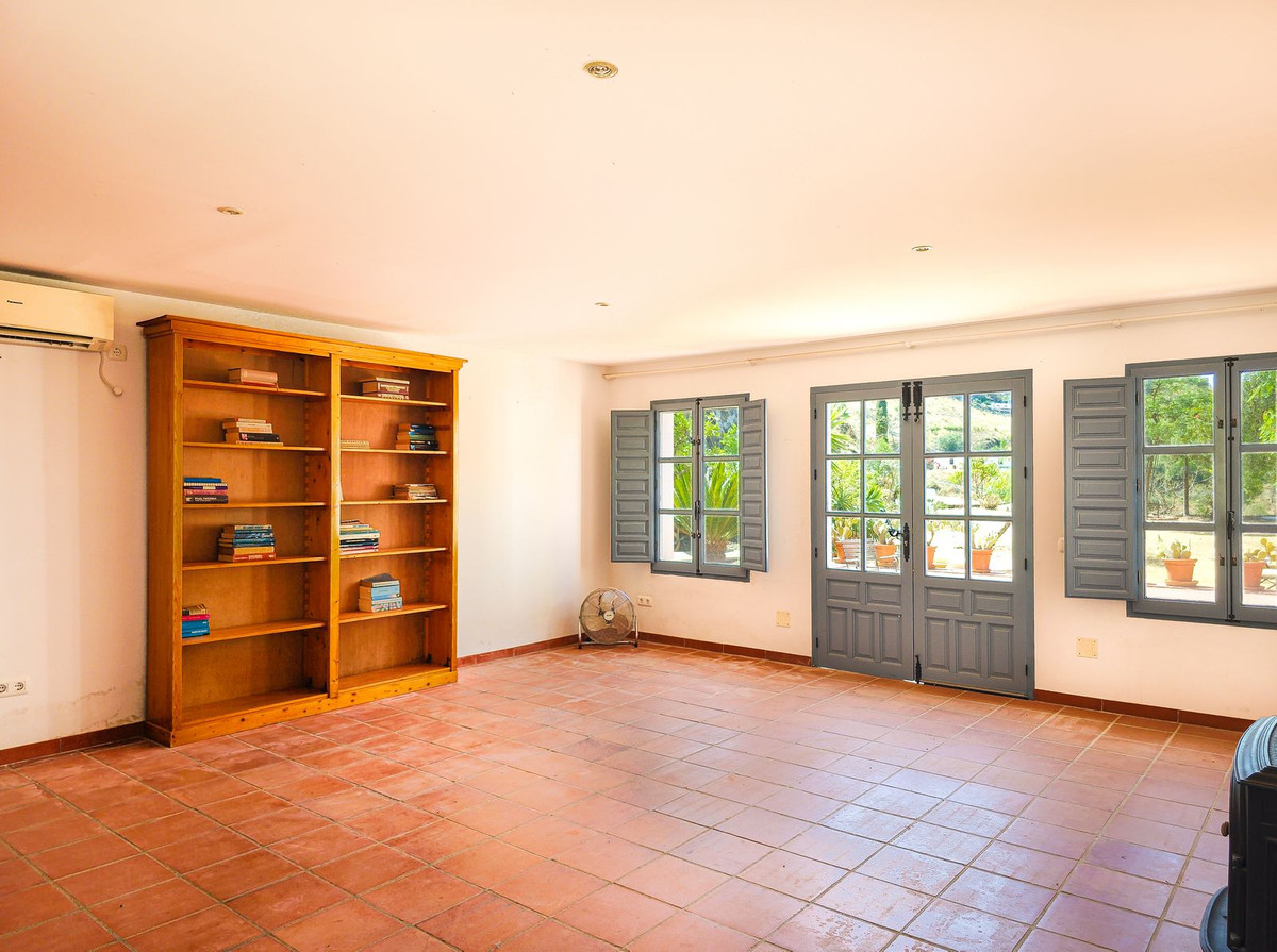 Huis te koop in Vélez Málaga | 4 slaapkamers H5437525