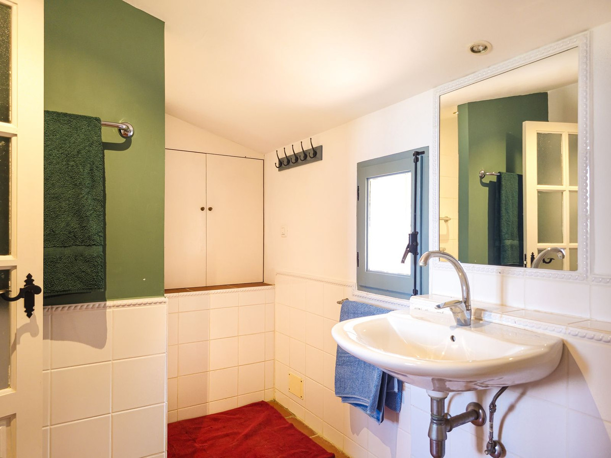 Huis te koop in Vélez Málaga | 4 slaapkamers H5437525