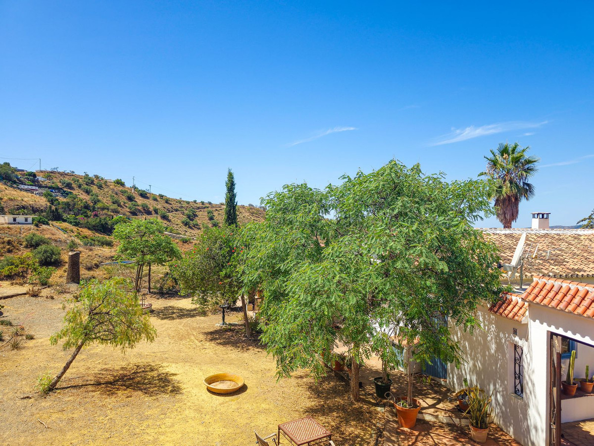 Huis te koop in Vélez Málaga | 4 slaapkamers H5437525