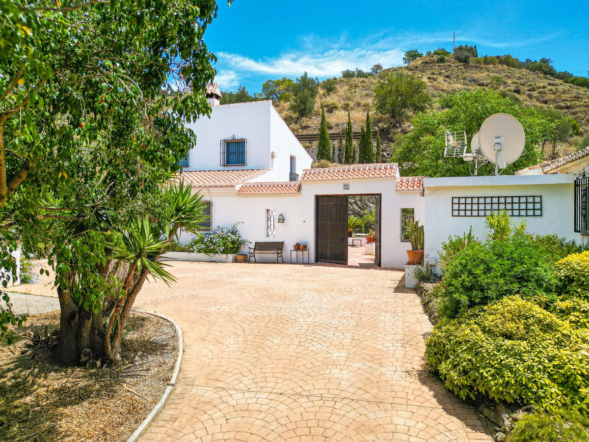Huis te koop in Vélez Málaga | 4 slaapkamers H5437525