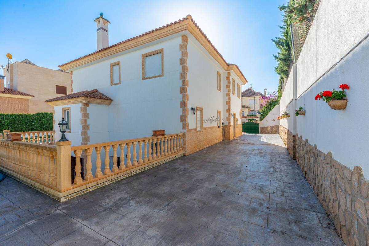 Property main view 40