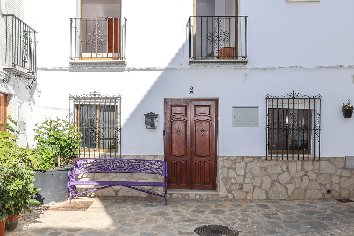 Huis te koop in Yunquera | 3 slaapkamers H5009536