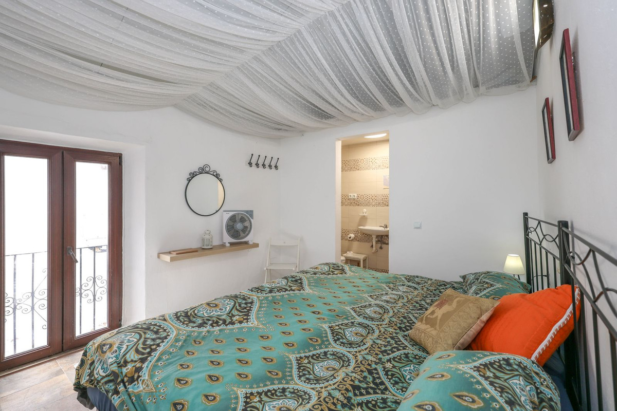 Property main view 33