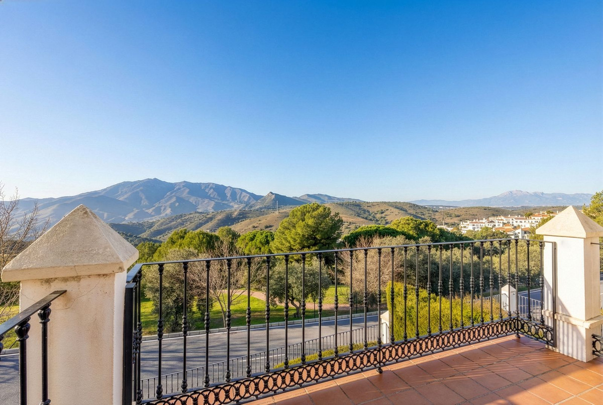 Huis te koop in Alhaurin Golf | 3 slaapkamers H5291875