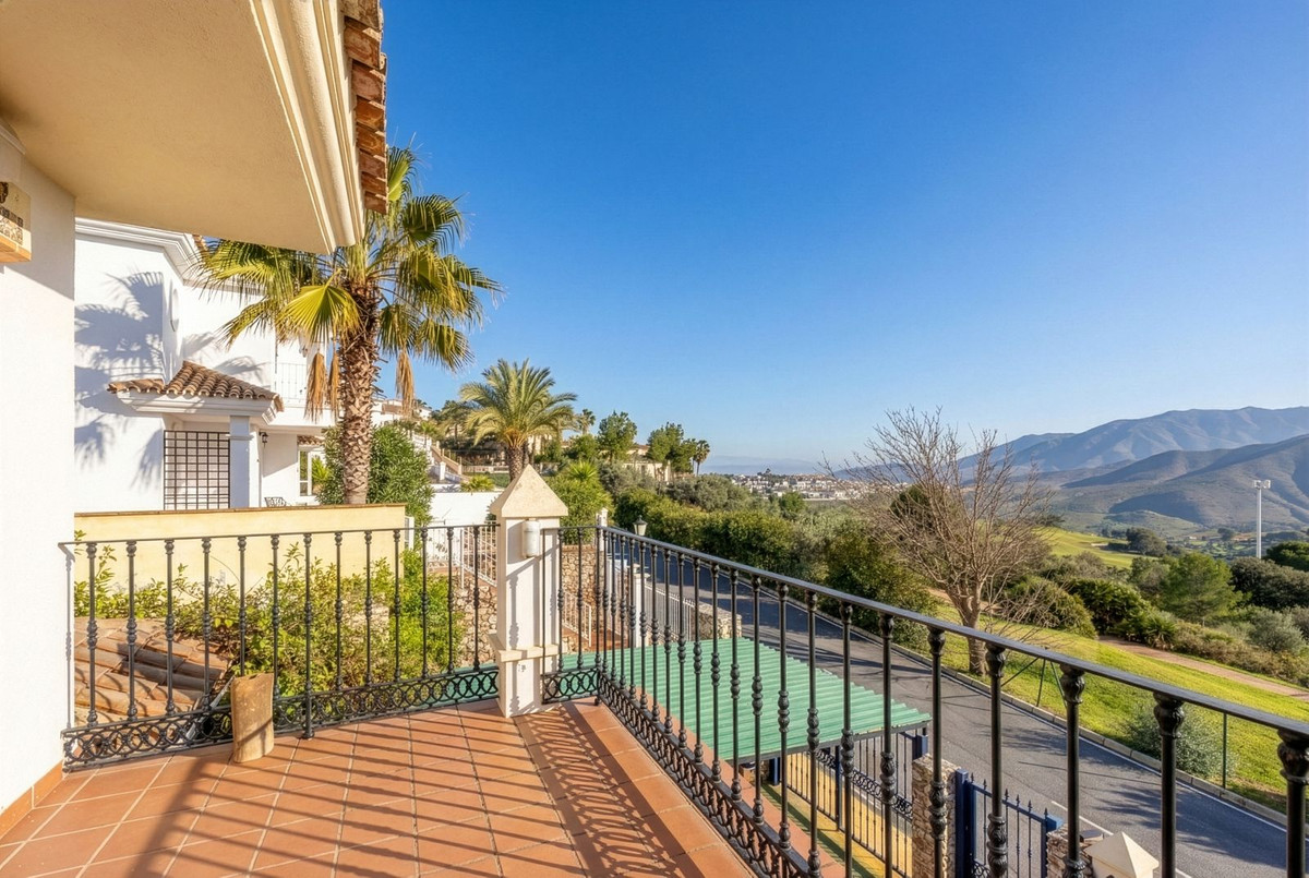 Huis te koop in Alhaurin Golf | 3 slaapkamers H5291875