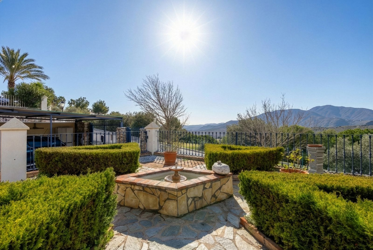 Huis te koop in Alhaurin Golf | 3 slaapkamers H5291875