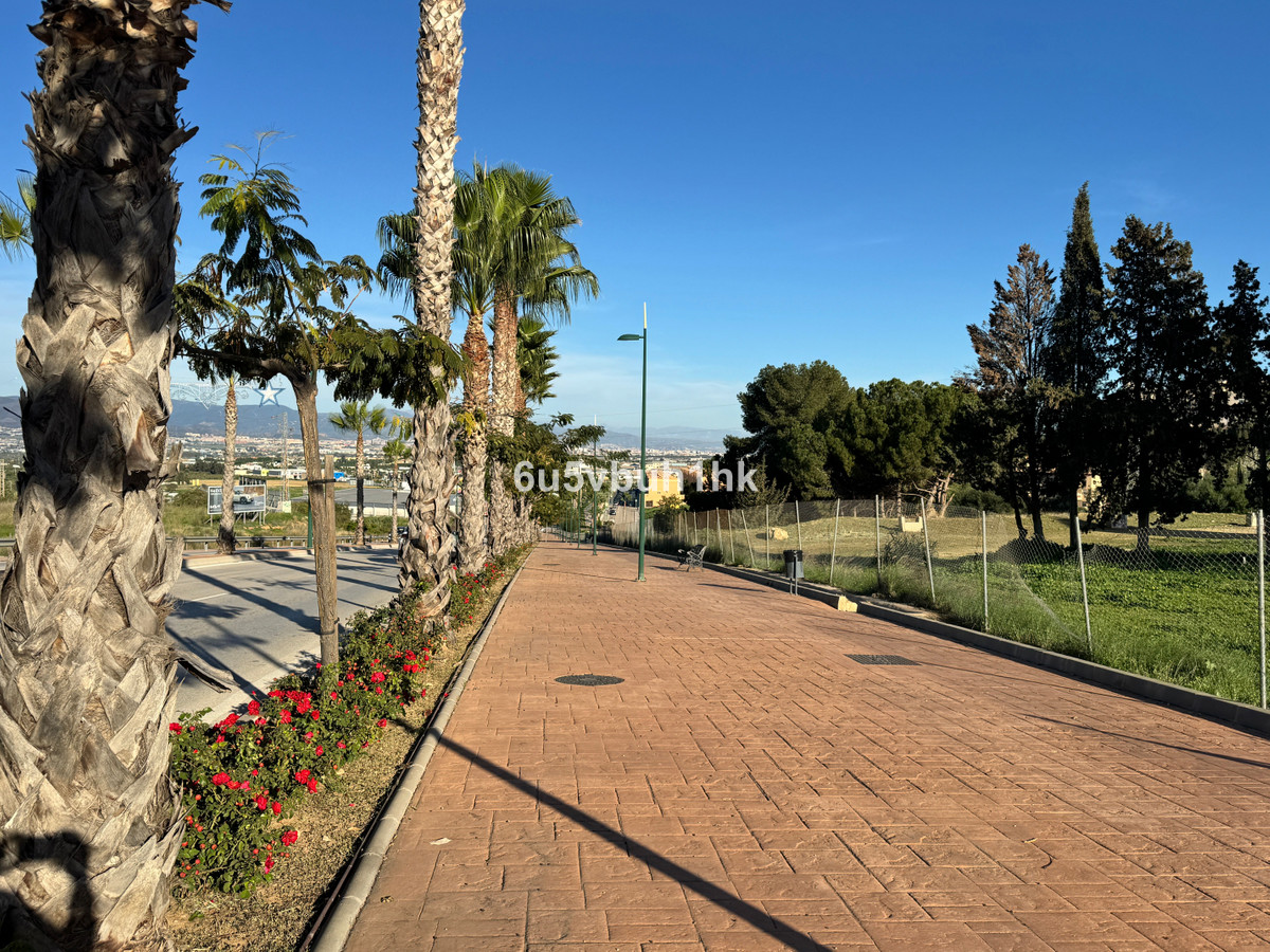 Grond in Alhaurín de la Torre-18