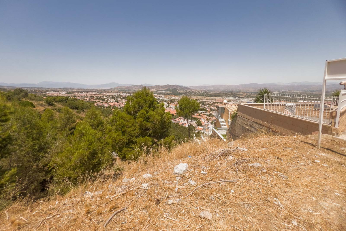 Plot for sale in Alhaurín de la Torre | 0 bedrooms H5108338
