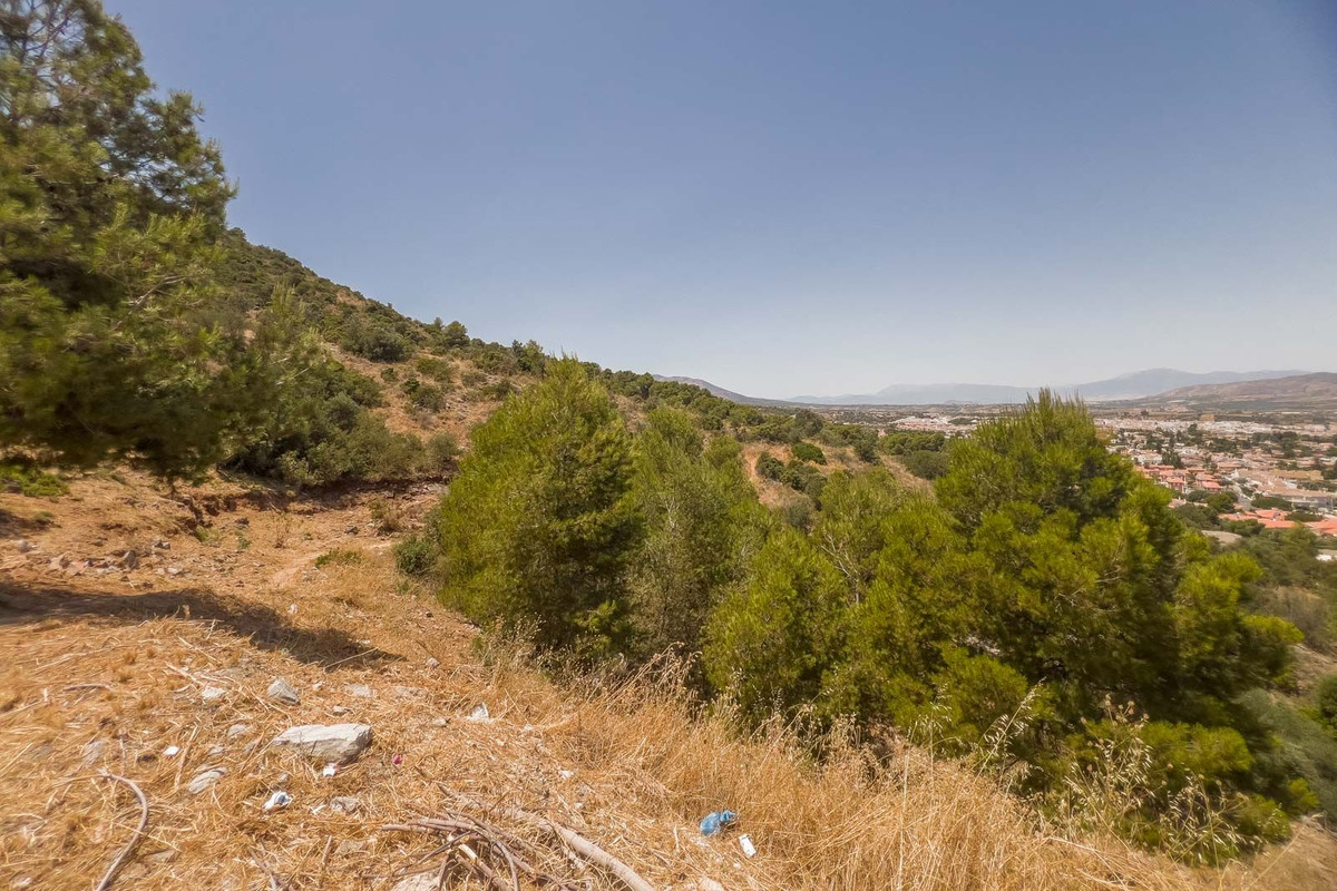 Plot for sale in Alhaurín de la Torre | 0 bedrooms H5108338