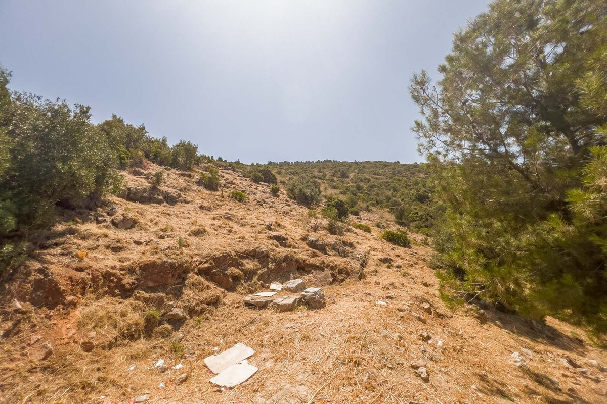 Plot for sale in Alhaurín de la Torre | 0 bedrooms H5108338